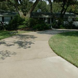 Driveway pressure cleaning